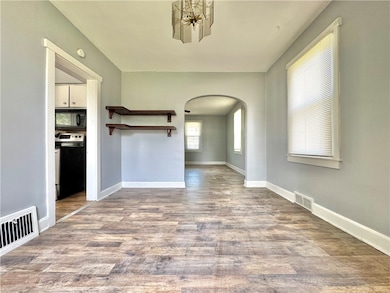 805 Stambaugh Ave, Sharon, PA 16146 - photo 5