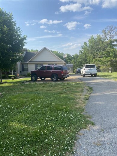 106 Southview Dr, Shelbyville, TN 37160 - photo 3