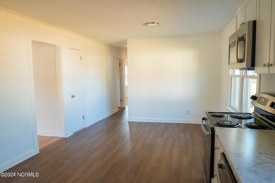 2418 May Dr, Winterville, NC 28590 - photo 7