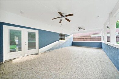 2210 Mosher Ln, Houston, TX 77088 - photo 6