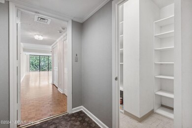 Beau Rivage unit 5-E, Jacksonville, FL 32205 - photo 2