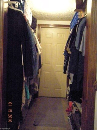 Walk in closet