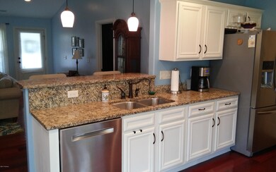 905 Linda Ln, Burgaw, NC 28425 - photo 5