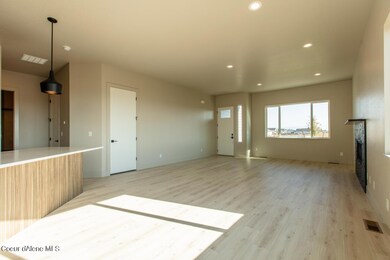 7 Cheyenne great room