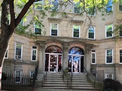 23 Warwick Rd unit 6, Brookline, MA 02445 - photo 2