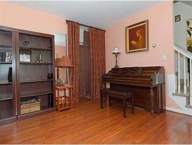 17 Parkers Ln unit 2, Waltham, MA 02453 - photo 7