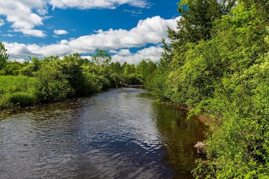 06-Martin Stream, property on right