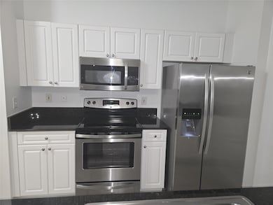 Tower Condominium at Cityplace unit 1106, West Palm Beach, FL 33401 - photo 3