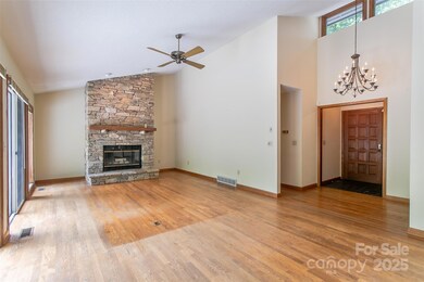 47 Tsitsi Ct unit 27, Brevard, NC 28712 - photo 5