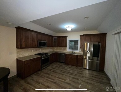 401 1st St, Middlesex, NJ 08846 - photo 4