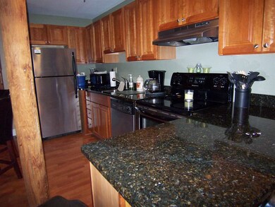 335 Spruce St unit 4-J, Manchester, NH 03103 - photo 5