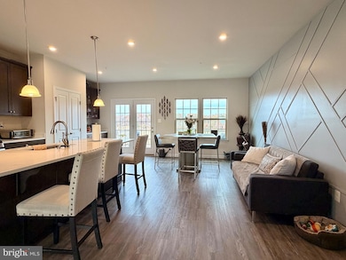 7836 Mine Run Rd, Hanover, MD 21076 - photo 5