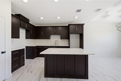 142 S 11th St, Aransas Pass, TX 78336 - photo 6