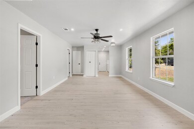 7000 Carwill Dr, Austin, TX 78724 - photo 4