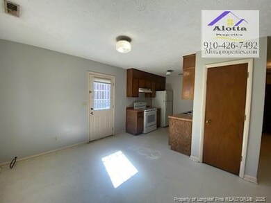 1966 Glenwick Dr, Fayetteville, NC 28304 - photo 4