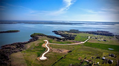 1051 Lakeway Dr, Sanger, TX 76266 - photo 2