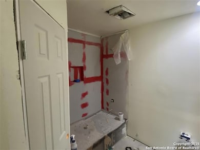 9647 Bratton Dr, San Antonio, TX 78245 - photo 7