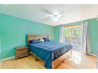 Bedroom, Primary
