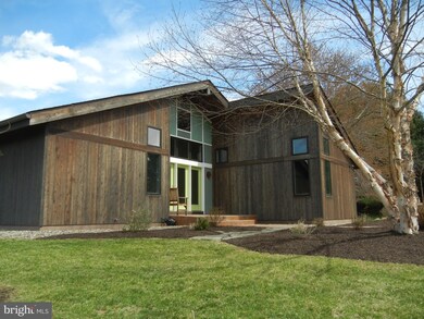 107 Island Green Farm Ln, Shepherdstown, WV 25443 - photo 5