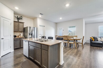 904 Stockton Pass Ln, Princeton, TX 75407 - photo 4