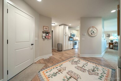 7-web-or-mls-357-turnberry-way