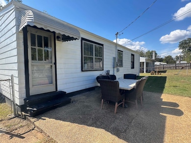 1506 E 28th St, Sheffield, AL 35660 - photo 6