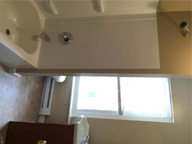 1242 W Gordon St, Allentown, PA 18102 - photo 5