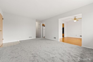 89 Van Buren Ave unit 2, Metuchen, NJ 08840 - photo 6