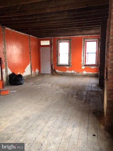 212 Walnut St, Norristown, PA 19401 - photo 6