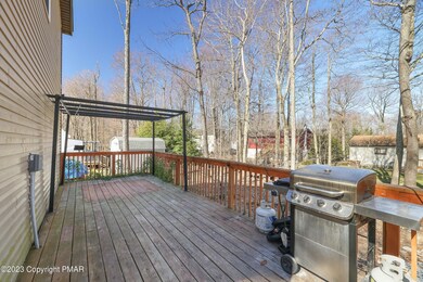 4628 Burnside Dr, Tobyhanna, PA 18466 - photo 4