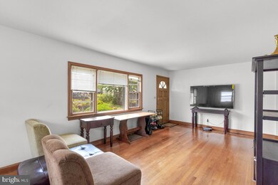 704 Hollywood Ave, Silver Spring, MD 20904 - photo 6