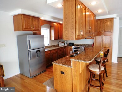 370 Wayburn St, Greencastle, PA 17225 - photo 5