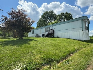 10104 Purple Martin Ln, Lakesite, TN 37379 - photo 5