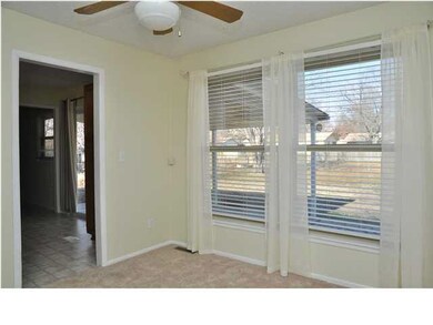 FORMAL DINING