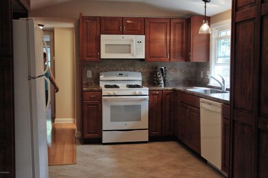 1 Byram Terrace Dr unit 2, Greenwich, CT 06831 - photo 4