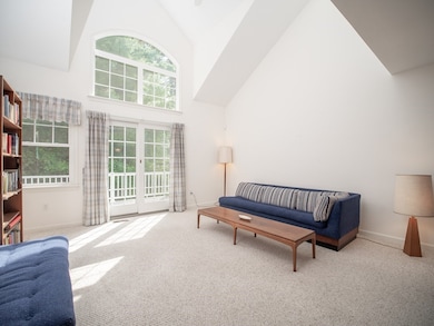 9 Pembrook Ln, Worcester, MA 01609 - photo 2