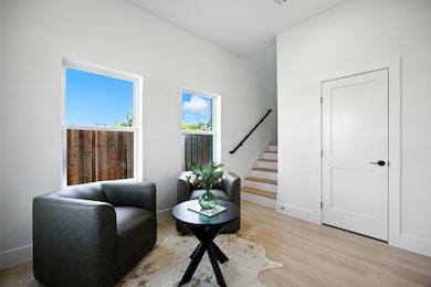 312 N Lancaster Ave unit Bldg 1, Dallas, TX 75203 - photo 4