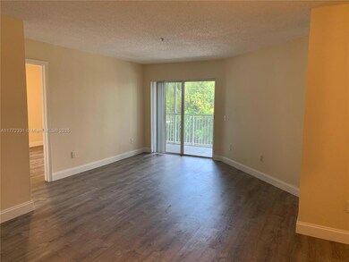470 S Park Rd unit 7307, Hollywood, FL 33021 - photo 3