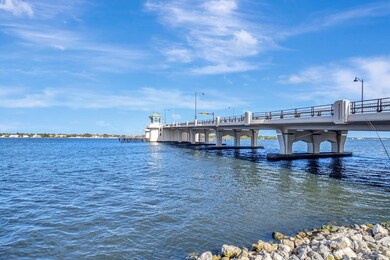 Southbridge Condominiums unit 1010, West Palm Beach, FL 33405 - photo 3