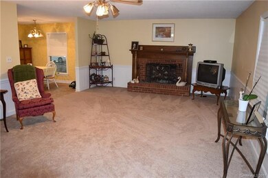 180 Dj Dr, Statesville, NC 28625 - photo 2