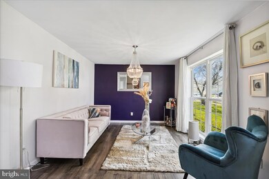 2117 Streamway Ct, Gwynn Oak, MD 21207 - photo 7