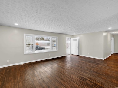 1701 N Thomas Ave, Evansville, IN 47711 - photo 6