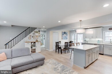 12919 Victoria Heights Dr, Bowie, MD 20715 - photo 4