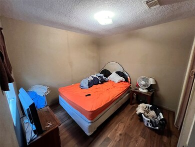 2200 Peach Ave, Bay City, TX 77414 - photo 6