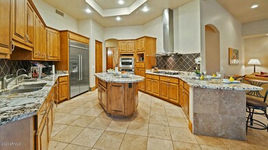 GOURMET KITCHEN
