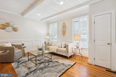 229 Locust St SE unit 3, Vienna, VA 22180 - photo 4