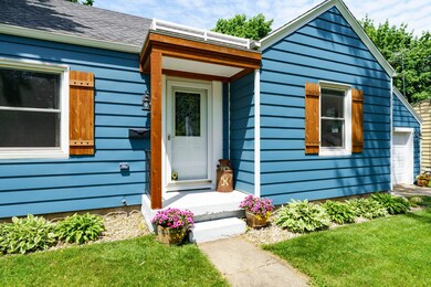 Parchmount_Ave_829_Parchment_49004-29