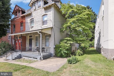 842 Centre Ave, Reading, PA 19601 - photo 5