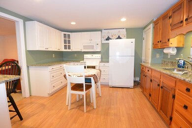 205 Chace Hill Rd unit B, Lancaster, MA 01523 - photo 6