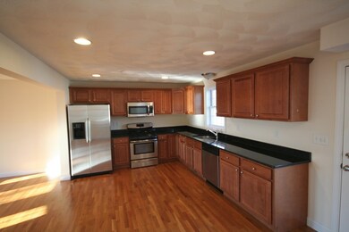 141 Cambridge St unit C, Burlington, MA 01803 - photo 4